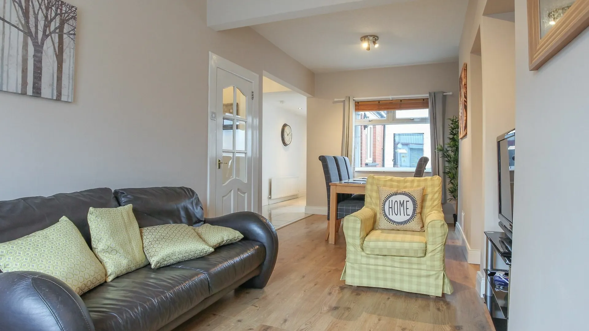 Holiday home Kingston Serviced Accommodation - Donegall Avenue Belfast United Kingdom