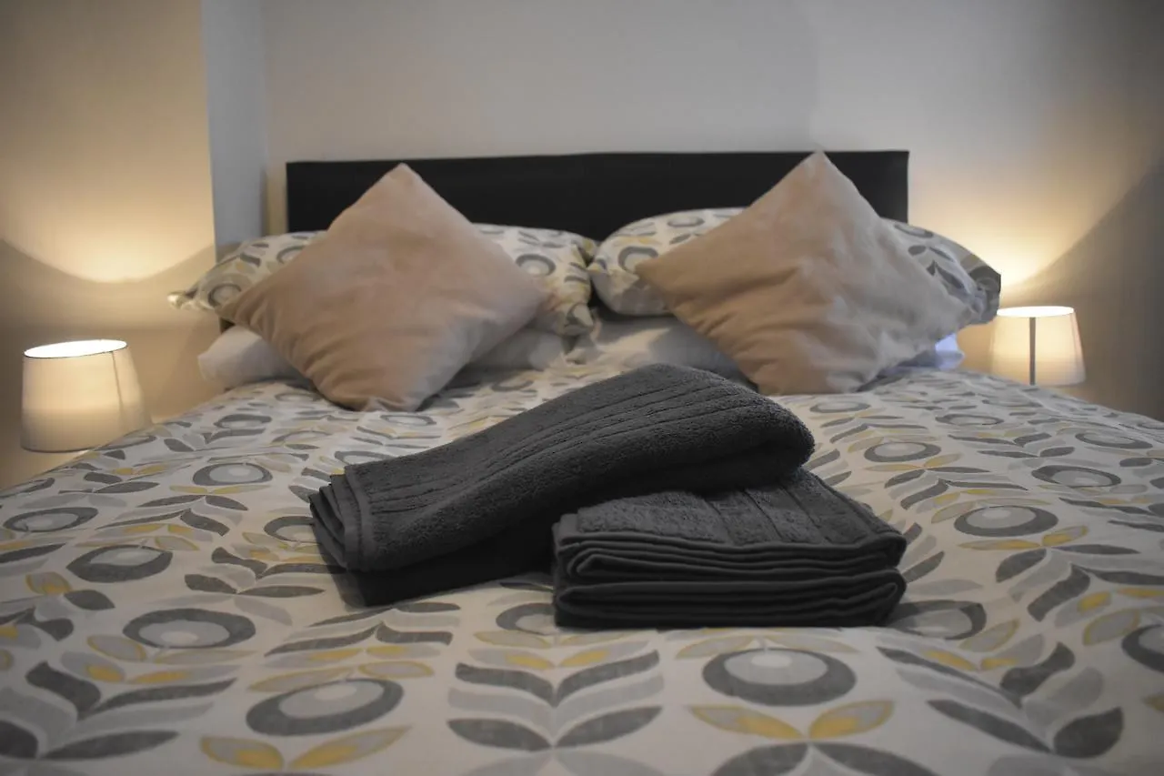 Semesterbostad Kingston Serviced Accommodation - Donegall Avenue Belfast