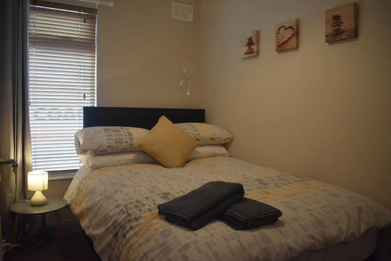 Kingston Serviced Accommodation - Donegall Avenue Belfast Storbritannien