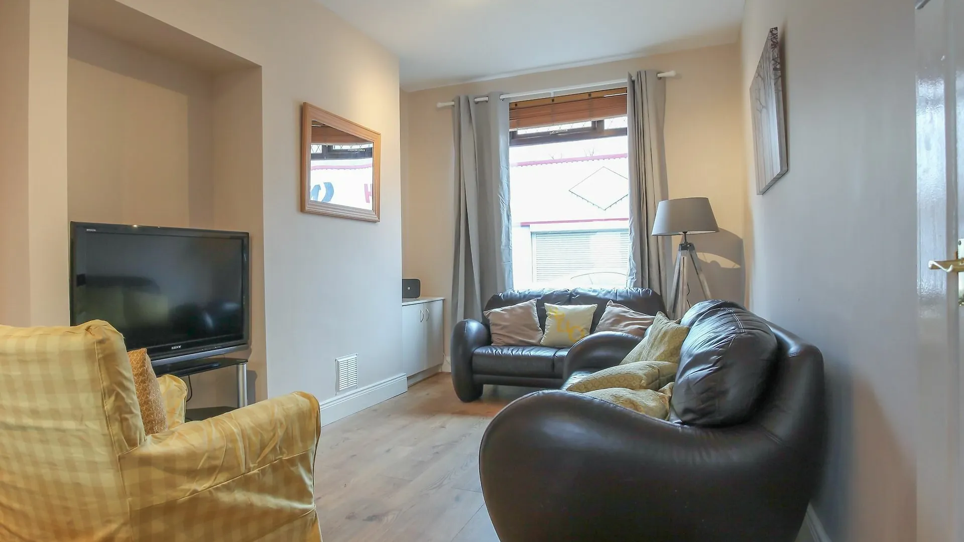 Kingston Serviced Accommodation - Donegall Avenue Belfast 0*,